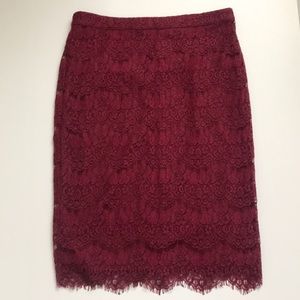 ✨BURGUNDY SKIRT✨